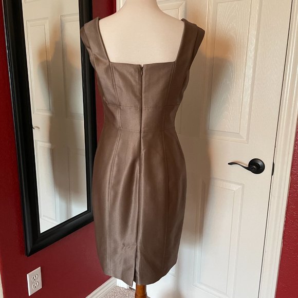 Calvin Klein Size 4 Cocktail/Event Dress - Picture 3 of 9